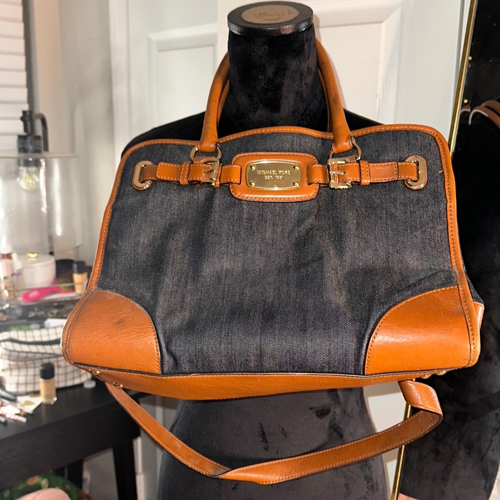 ✨•MICHAEL KORS AUTHENTIC DENIM SHOULDER BAG.•✨